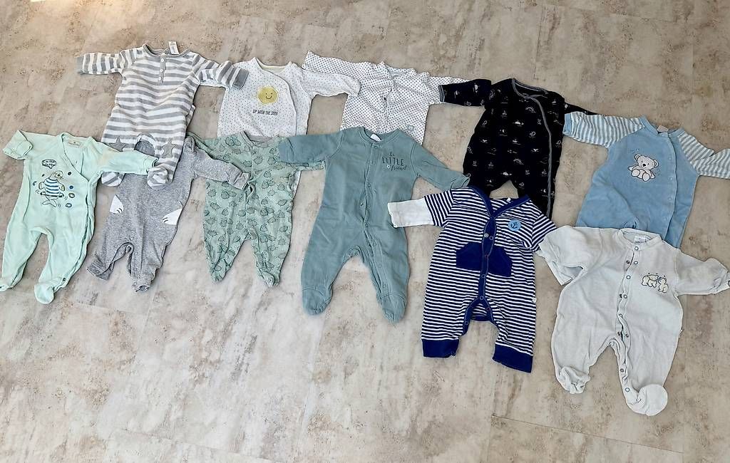Pigiama & Simili: Babypyjama Grösse 62 – Usato da Rorschach venduto da man_yz9p