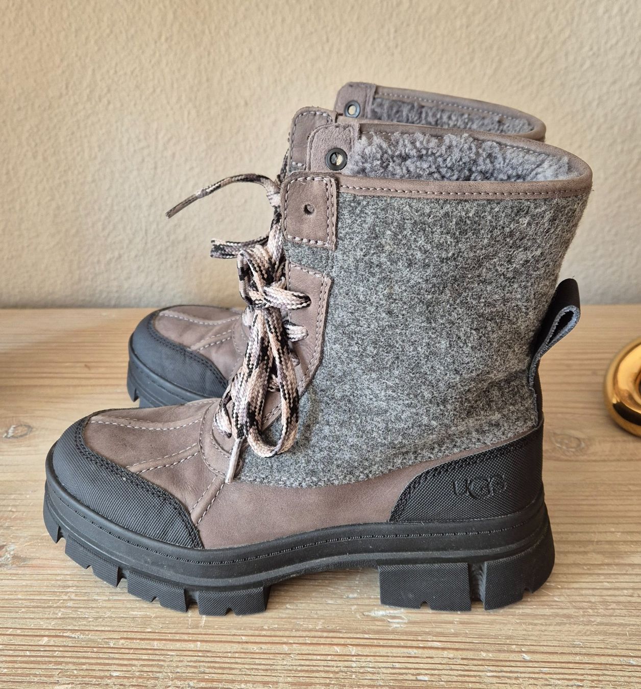 Ugg Damenschuhe: Ugg Winter Stiefel Gr. 37 – Neu (gemäss Beschreibung) aus Tagelswangen von GABGABFI 1