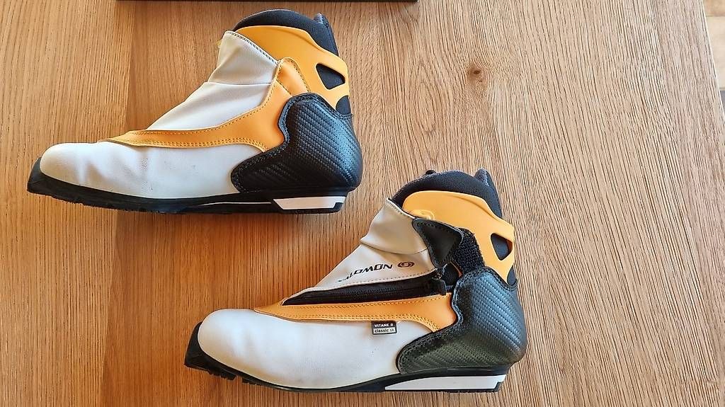 Salomon Scarpe da uomo: Chaussures de ski Salomon taille (40) – Usato da Couvet venduto da Mima0077