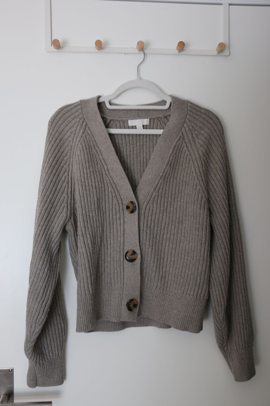 H&M Giacche: Strickjacke H&M Gr. S – Usato da Männedorf venduto da Topojasa