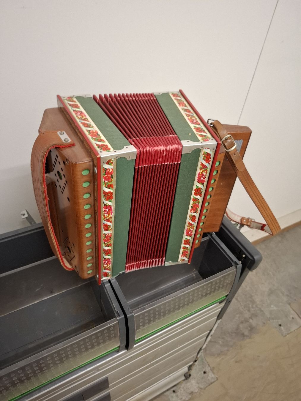 Strumenti musicali: zuger orgeli – Usato da Villeneuve venduto da BibiVintage 5