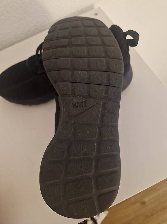 Nike Scarpe da donna: Nike Schuhe – Nuovo (secondo la descrizione) da Gerzensee venduto da Biigsmile 2