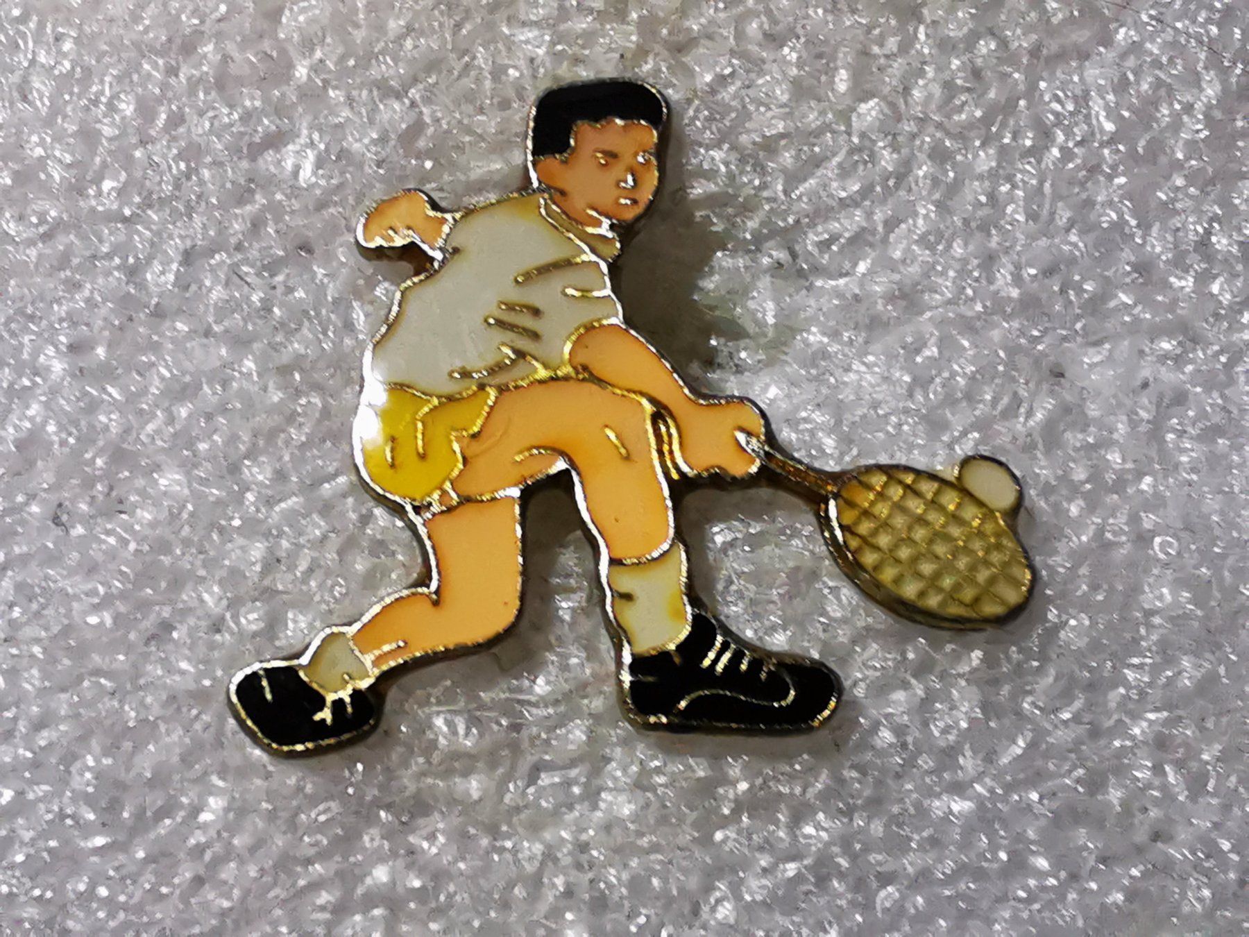 Placchette & Badge: Ansteckpin 78: Tennis Spieler – Usato da Oppligen venduto da Pin-Fall-Shop