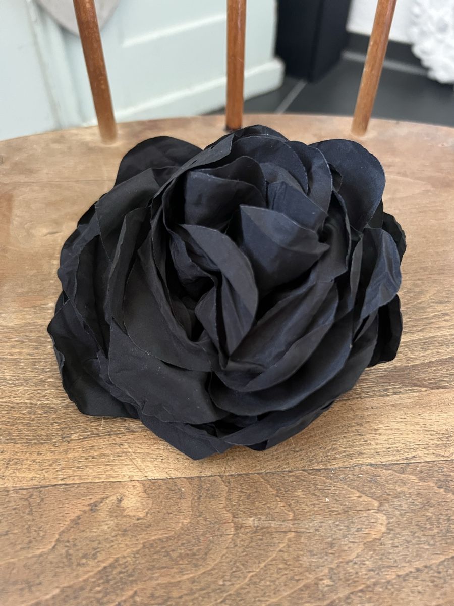 Broschen & Nadeln: Schwarze Blumen Brosche oder Haarschmuck – Neu (gemäss Beschreibung) aus Inwil von 27sonnenschein