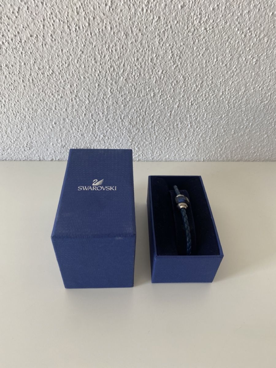 Swarovski Bracciali & Braccialetti: Swarovski Armband Leder blau – Nuovo (secondo la descrizione) da Safnern venduto da Ramon_Ni 1