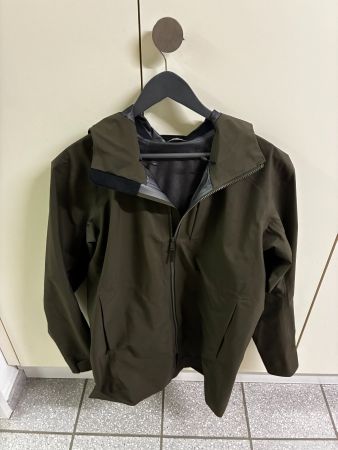 Arcteryx Regenacke / Jagd, Grösse L, Top Zustand
