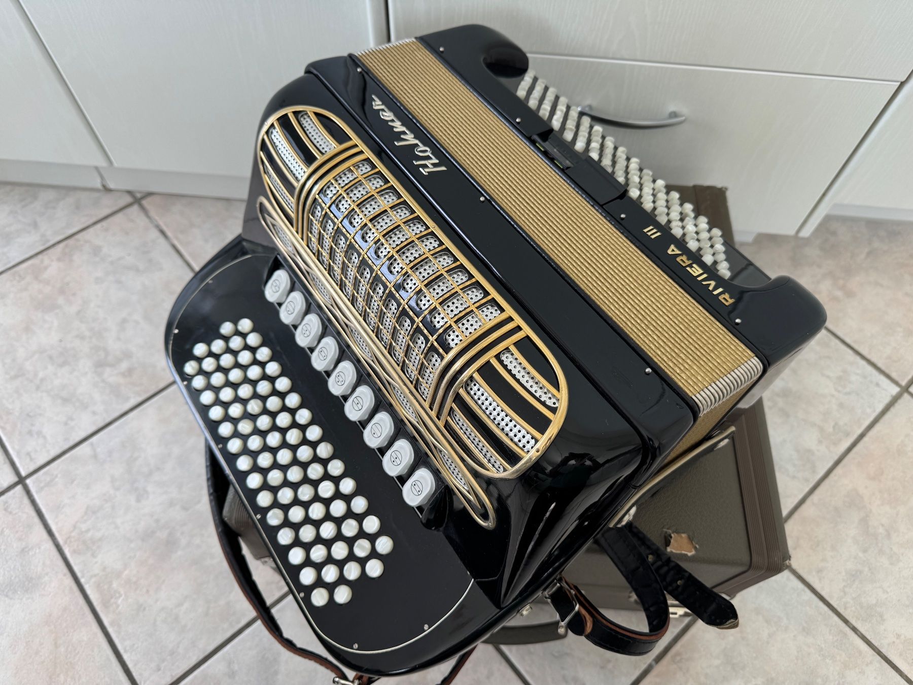 Strumenti musicali: Hohner Riviera III Akkordeon – Usato da Frauenfeld venduto da guli11