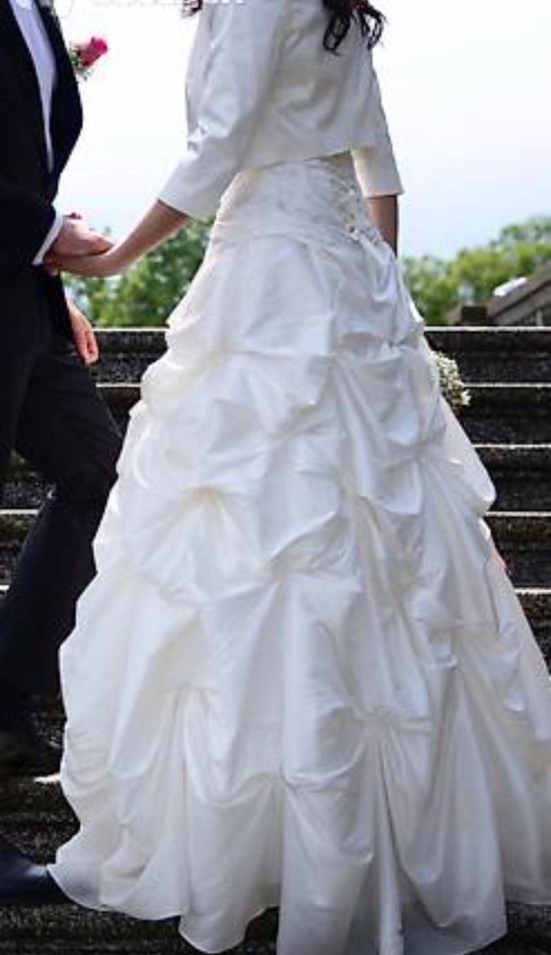 Vestiti: Hochzeitskleid, Brautkleid – Usato da Lachen/SZ venduto da Flower2 1