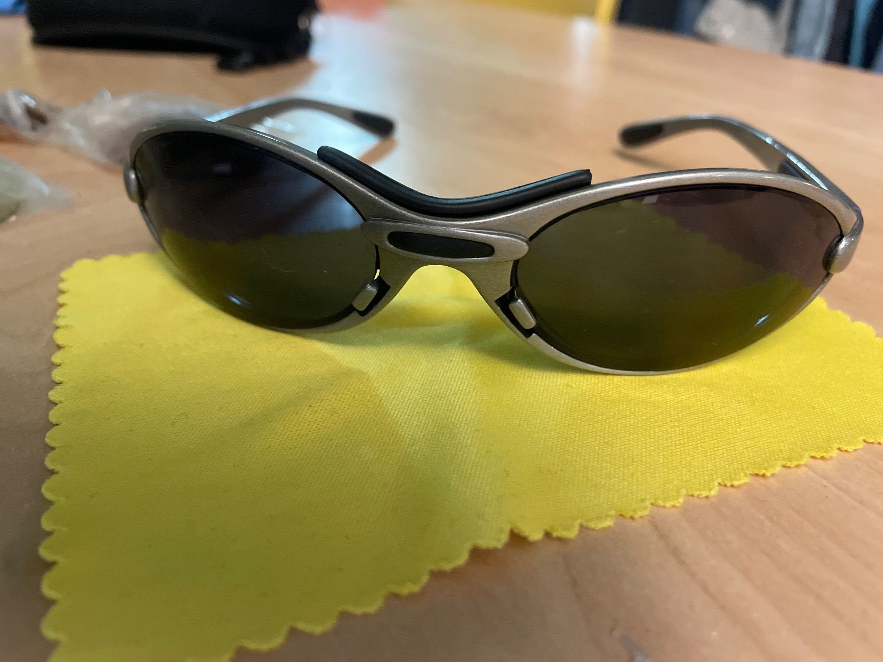Occhiali & Lenti: Kinder Sonnenbrille mit versch. Gläser – Usato da Obergerlafingen venduto da cabo4 1