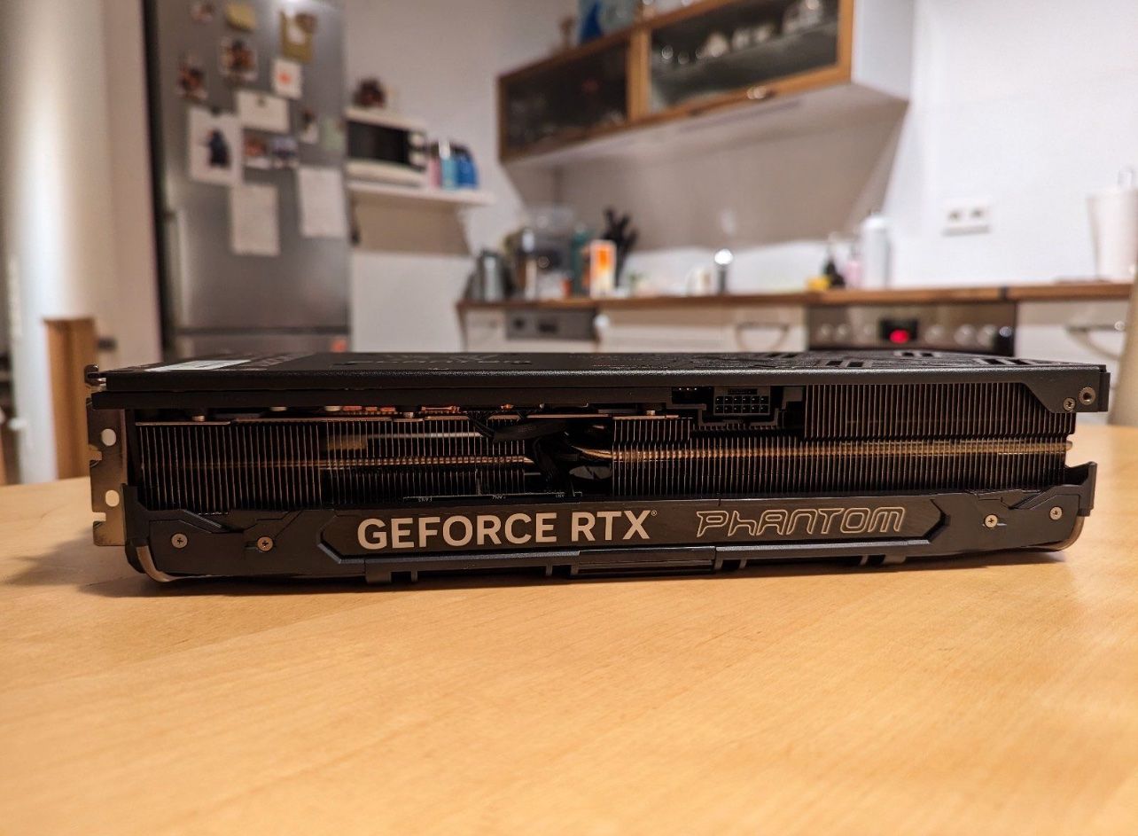 Gainward Grafikkarten: Grafikkarte GPU RTX 4090 Gainward Phantom – Gebraucht aus Leuggern von  5