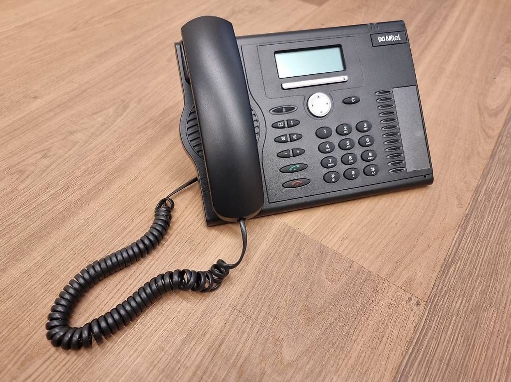 Briglie & Cavezze: Mitel Aastra Téléphone 5370 AD2 – Usato da Vevey venduto da ncforsale
