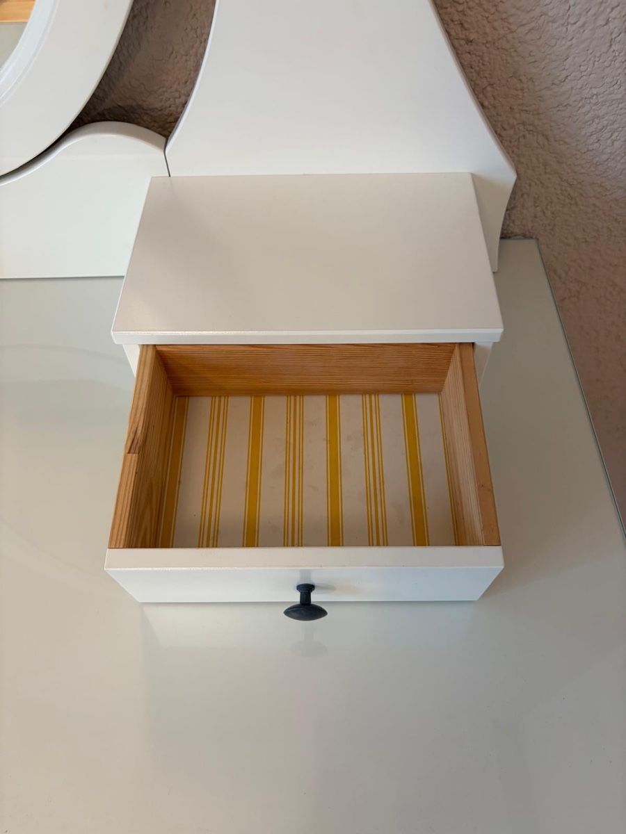 Ikea Tavoli da trucco: Schöner Schminktisch – Usato da Uznach venduto da Pauki08 3