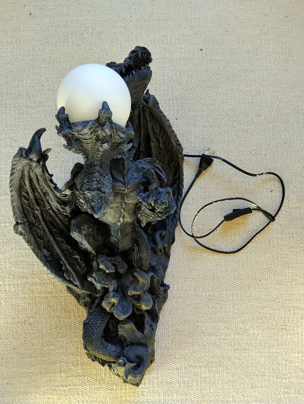 Lampes: Drachenlampe Wandlampe Drache Gothik – D'occasion à Fribourg par nwernicke
