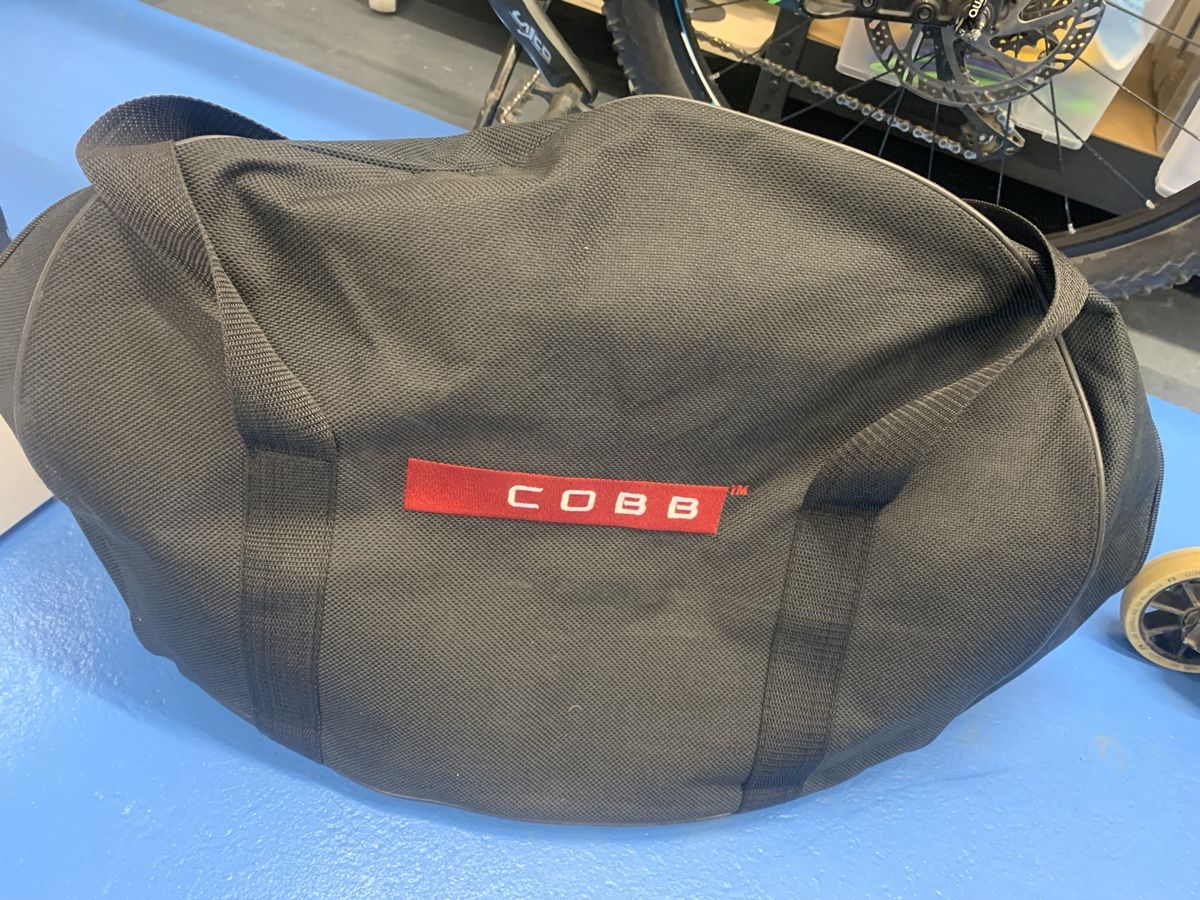 Griglie: Cobb Grill mit Zubeh. & Kohle – Usato da Uster venduto da christa6878 4