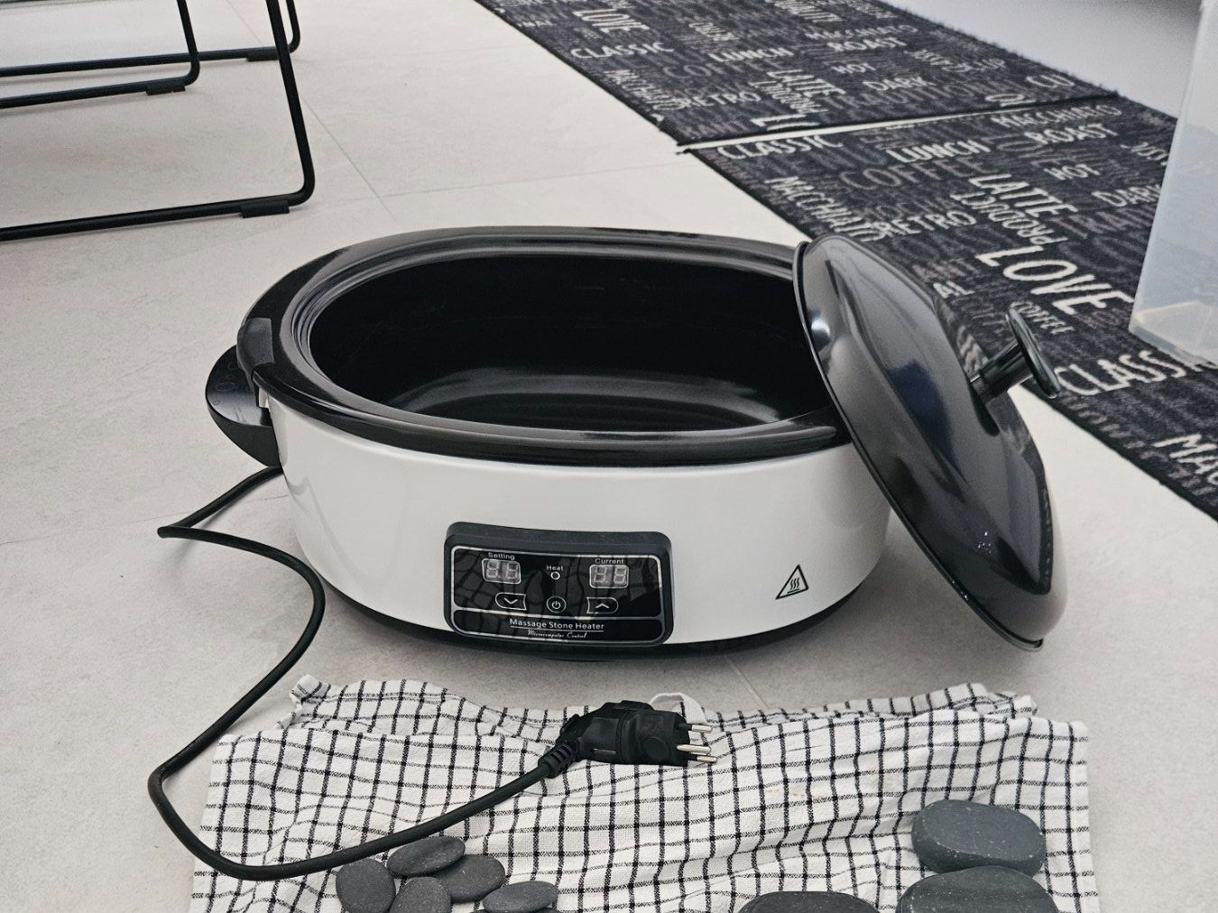 Dispositivi per massaggi: Massage Stone Heater inkl. Steine – Usato da Sissach venduto da dor_6sml