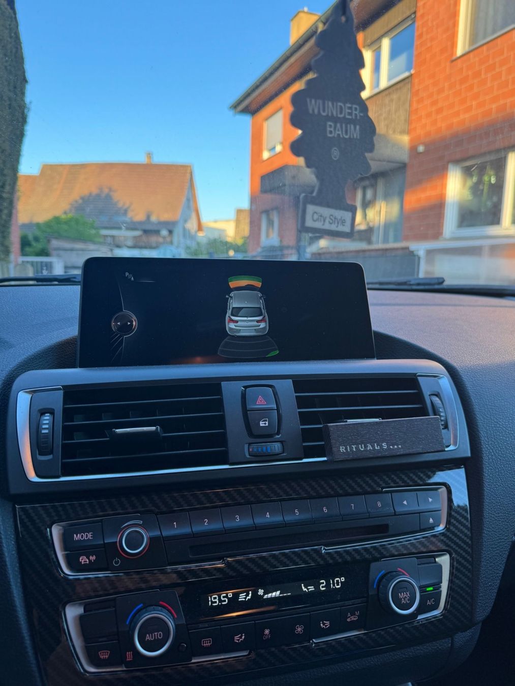 BMW Autos: Bmw 118i – D'occasion à Möhlin par ana_rm8t 6