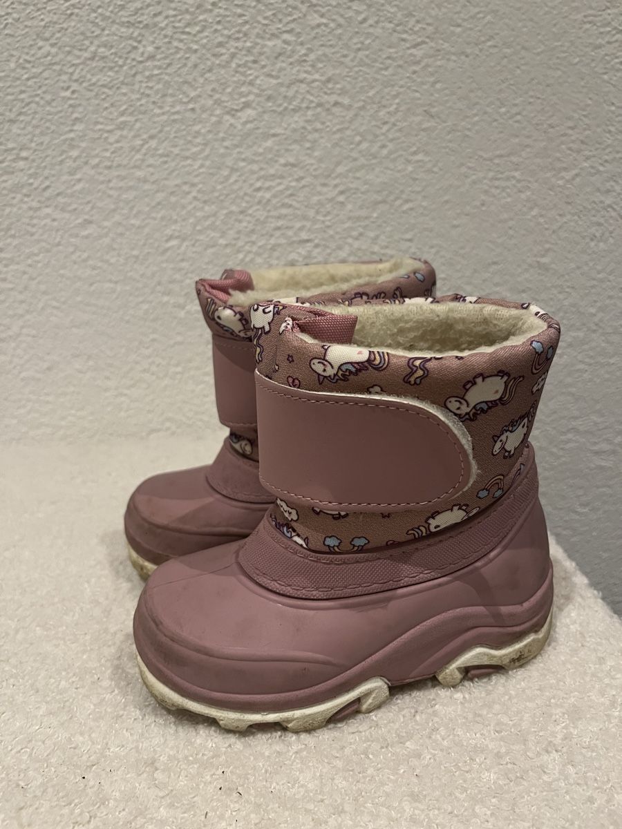 Scarpe per ragazzi: Stivali da neve bambina 22 – Usato da Paradiso venduto da CelineShop 2