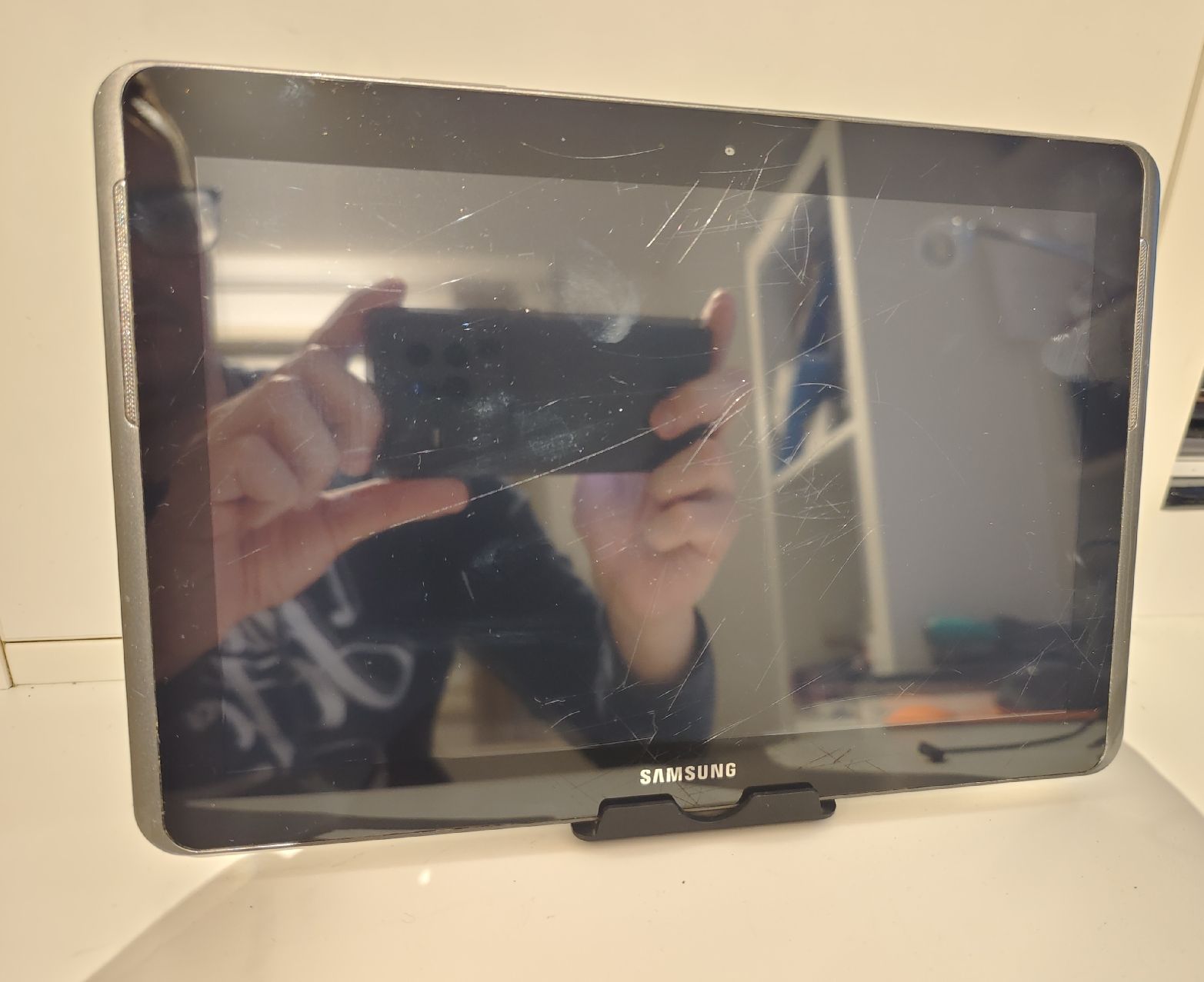Samsung Tablet PC: Samsung Tablet TAB 2 – Difettoso da La Tour de Peilz venduto da Dejobokin