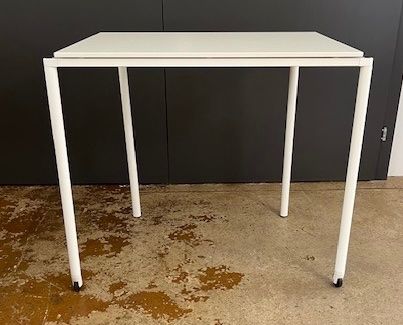 Scrivanie: bene MOBILE_COM TABLE_***NEU AUS DER AUSSTELLUNG*** – Nuovo (secondo la descrizione) da Herisau venduto da playoff15