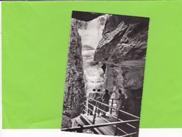 Gletscherschlucht Grindelwald-belebt-Besucher