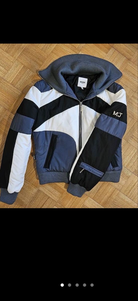 Moschino Giacche: Moschino – Usato da Andhausen venduto da bgy_y6xl