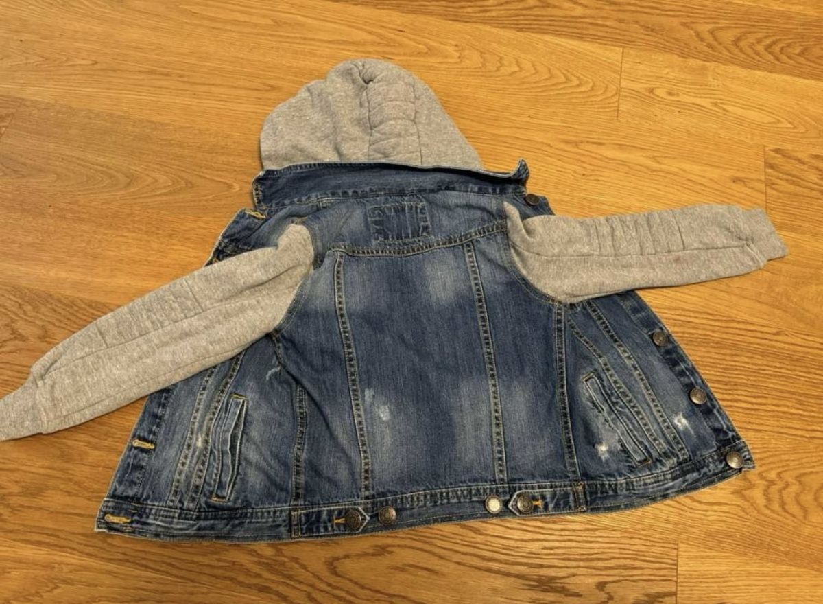 Zara Jacken & Mäntel: Zara Jeansjacke Gr.122 – Gebraucht aus Genthod von Tidus04 3
