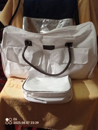 3 Artikel:Rucksack/Sporttsche/Etui