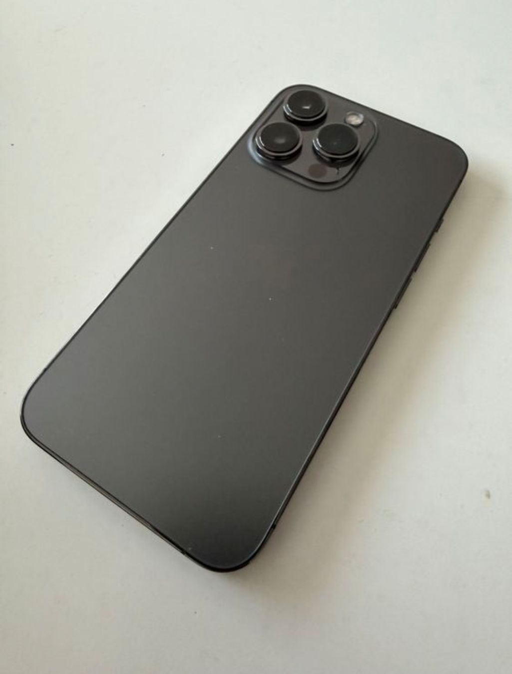 Apple Telefoni cellulari / Smartphones: iPhone 13 Pro graphite comme neuf – Usato da petit-lancy venduto da Mak_zou 1