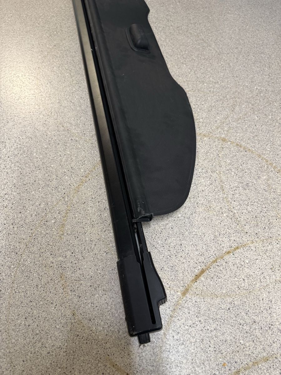 Ford Alle Autoersatzteile: Original Ford S-MAX Kofferraumabdeckung / Laderaumabdeckung – Gebraucht aus Allschwil von M6e63 1