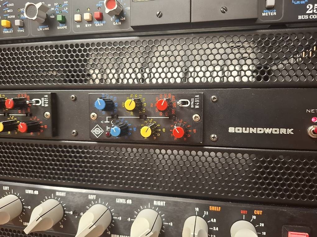 Equalizzatori: Neumann w491A fully racked – Usato da Port venduto da Sinusgenerator 1