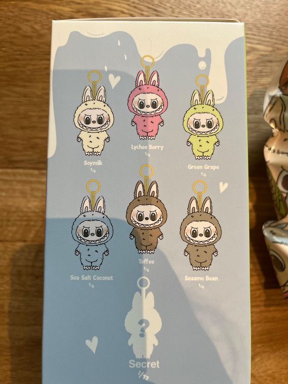 Pop Mart Statuette: The Monsters Exciting Macarons - Lychee Berry Original – Nuovo e nell'imballaggio originale da Wattwil venduto da Luna8 3