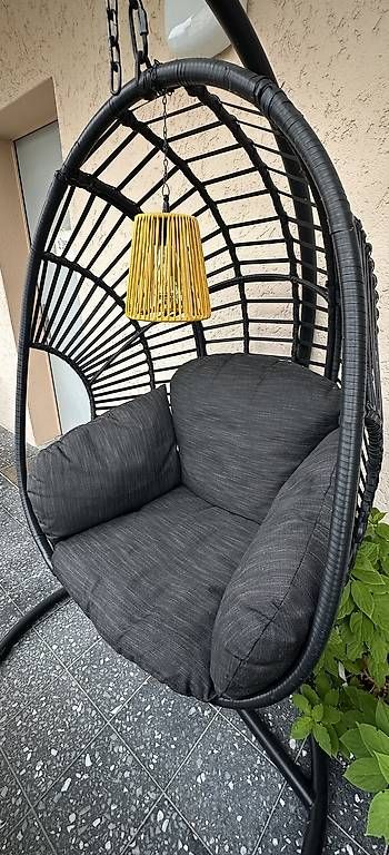 Poltrone pensili da giardino: Hängesessel schwarz/ grau – Usato da Stäfa venduto da DearDarling 2