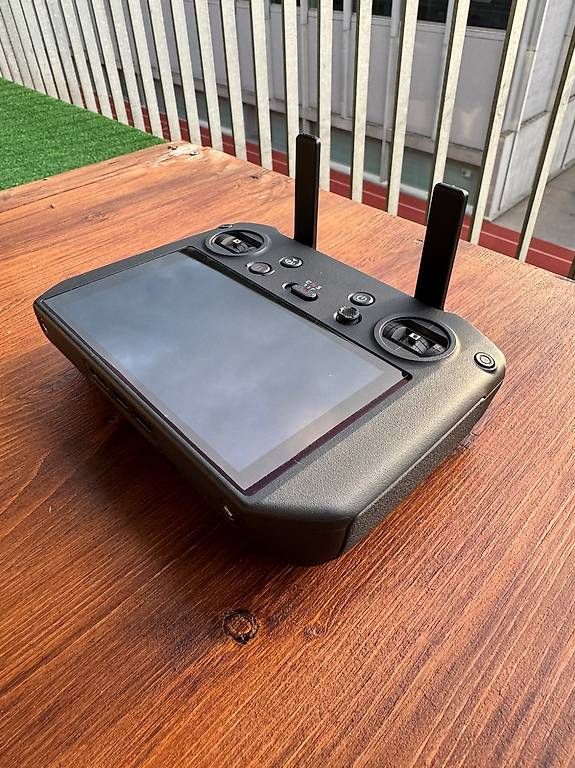 DJI Telecomando: DJI RC Pro Smart Controller  mit Display-Schutzfolie – Usato da Zürich venduto da jak_pdv6 3