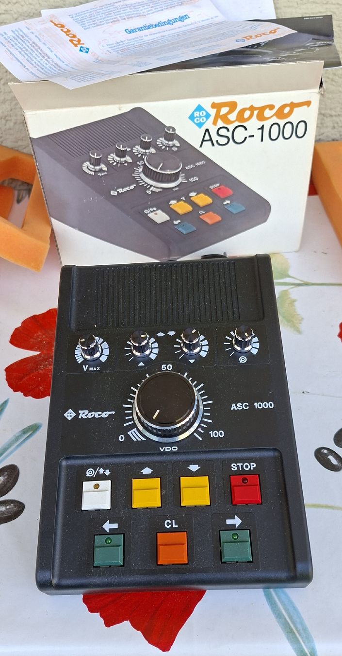 Batterie, Caricabatterie & Alimentatori: Roco ASC 1000 - Module de Commande, Etat Impeccable! – Nuovo (secondo la descrizione) da Les Avants venduto da cenovis02 1