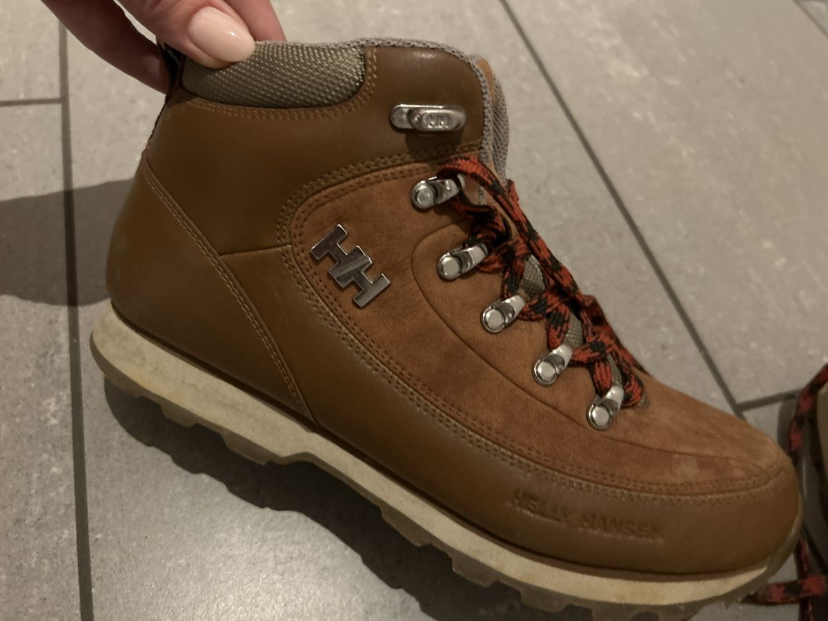 Helly Hansen Damenschuhe: Schuh Helly Hansen – Gebraucht aus Aarau Rohr von Tamtamrot 1