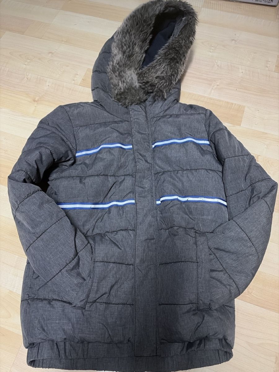 Esprit Jacken & Mäntel: Winterjacke Esprit Grösse 134 – Gebraucht aus Granges-Paccot von Fwaeber