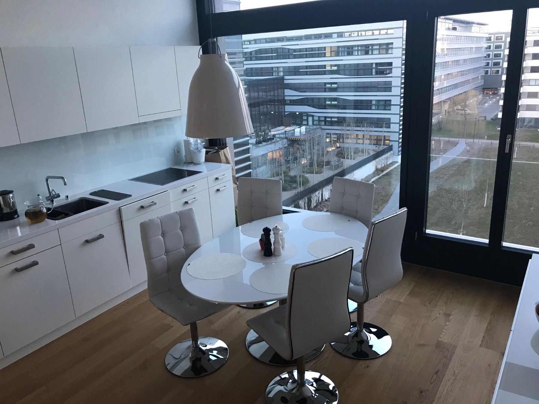 Fritz Hansen Lampadari & plafoniere: Caravaggio Pendelleuchte Weiss – Usato da Wallisellen venduto da livdeluxe 1