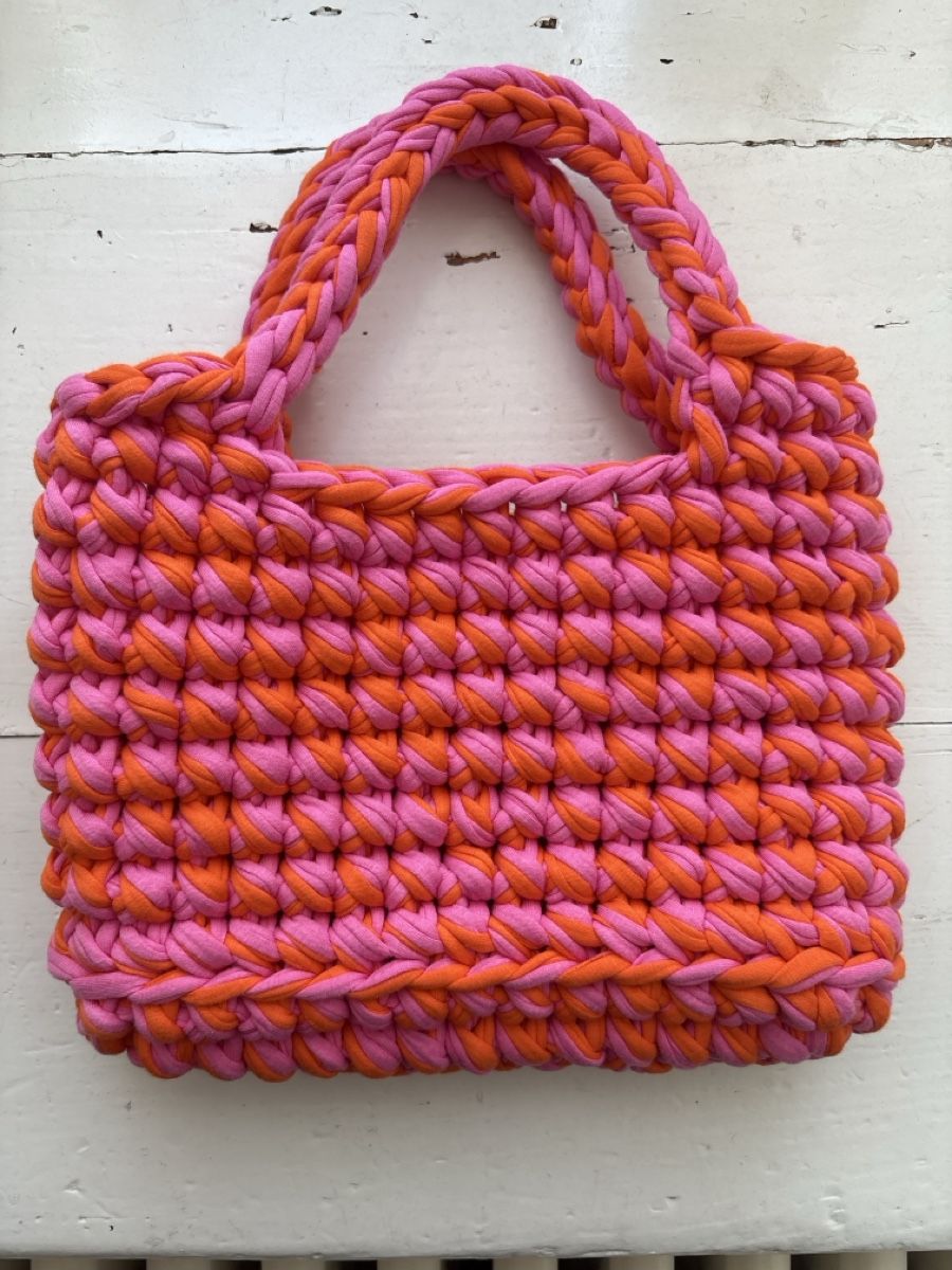 Borse da donna: Gehäkelte Handtasche – Nuovo (secondo la descrizione) da Zürich venduto da aeili