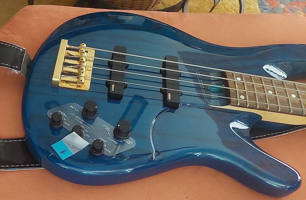 Strumenti musicali: Bassgitarre Yamaha TRB 4 – Usato da Niederglatt venduto da Tatanka5 4