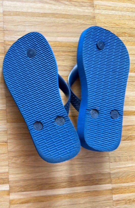 Havaianas Scarpe da uomo: Havaianas Minion Sandals 19cm – Usato da Brugg AG venduto da Winter789 1