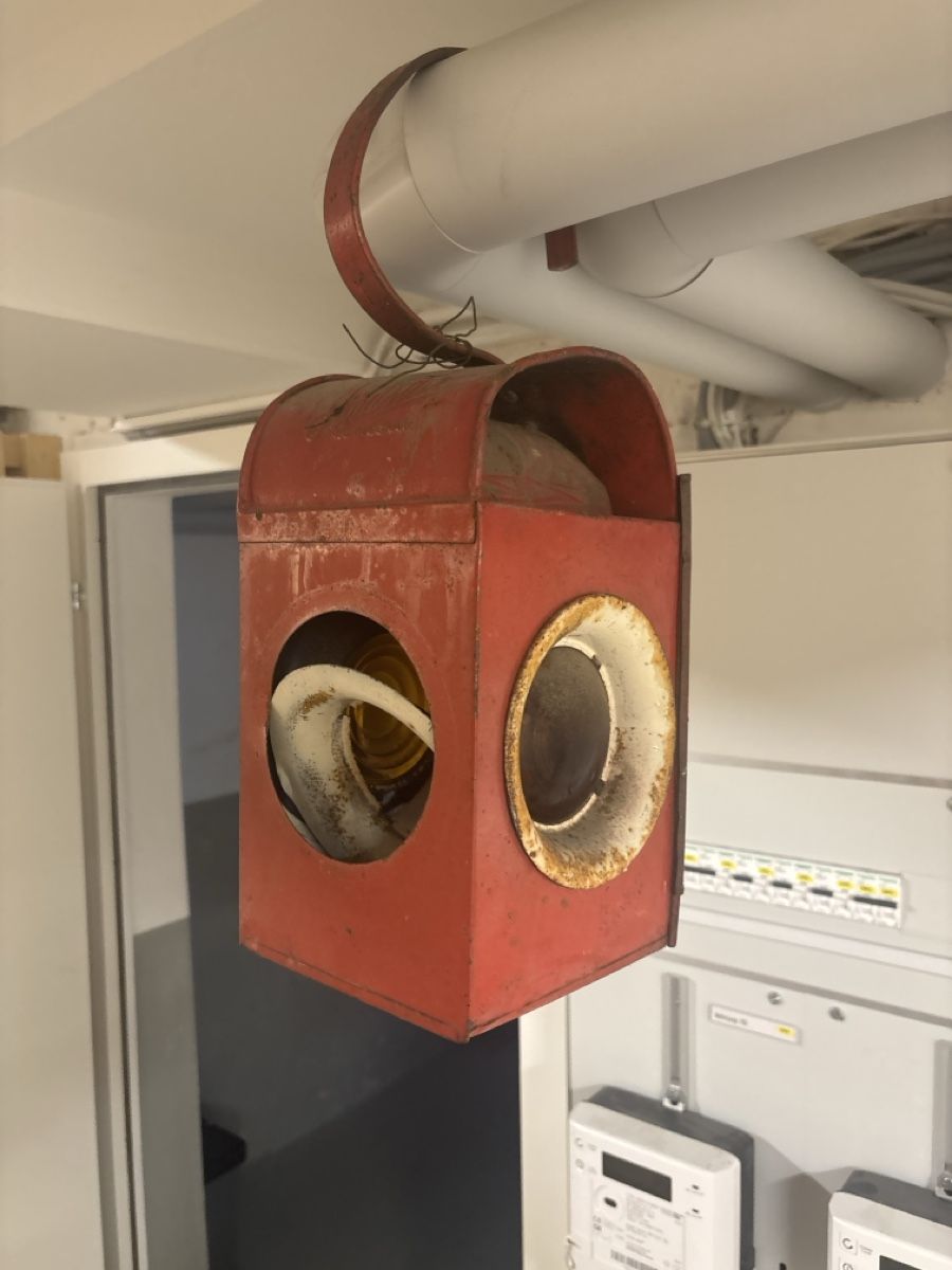 Lampade: Vintage Pendelleuchte / Industrie-Leuchte rot – Usato da Goldach venduto da Richie88