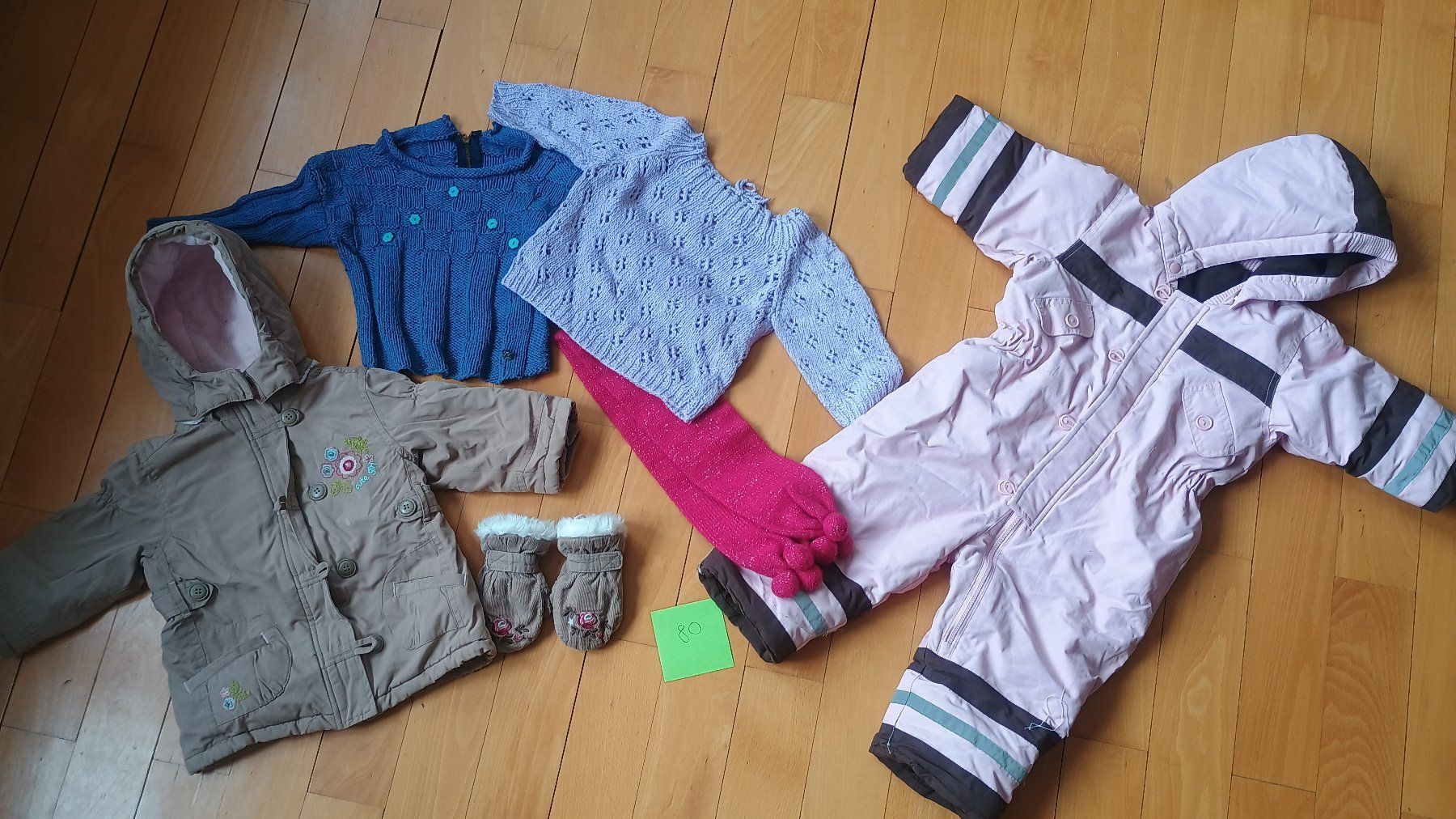 Lotti & Set di vestiti: Mädchen Kleiderpaket Gr. 80 – Usato da St. Gallen venduto da takalusu