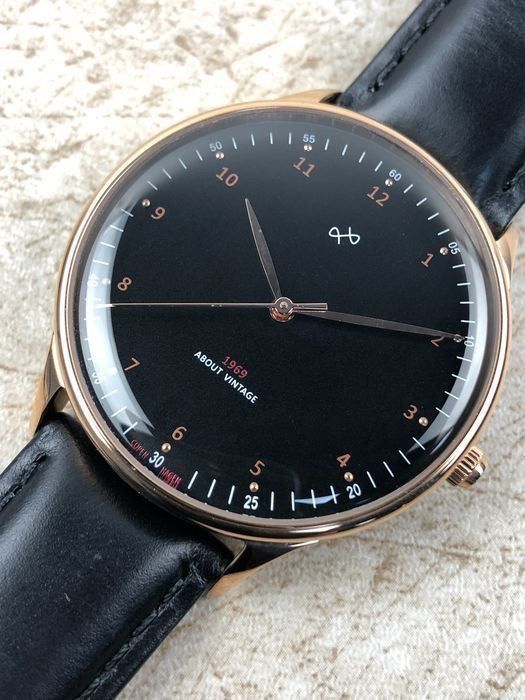 Orologi: Montre About Vintage noir – Nuovo e nell'imballaggio originale da Assens venduto da Koz0