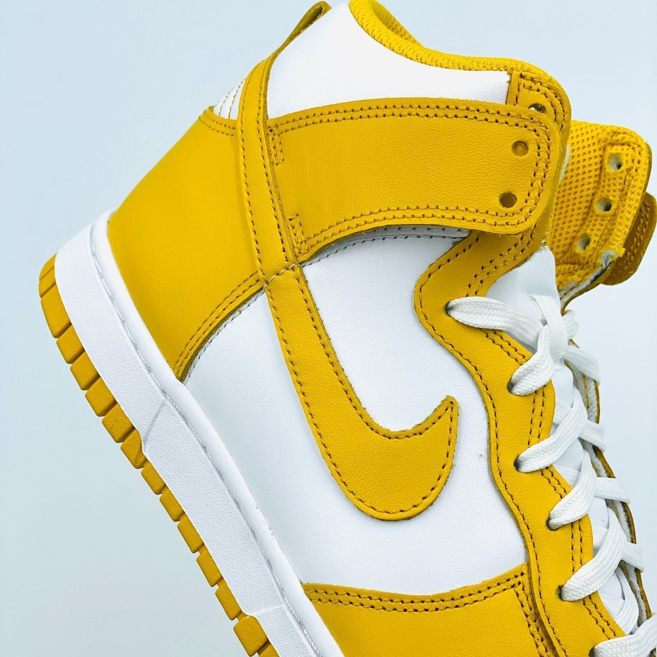 Nike Scarpe da donna: Nike Dunk High Dark Sulfur EU 38.5 – Nuovo e nell'imballaggio originale da Erlinsbach venduto da sasneakers 2