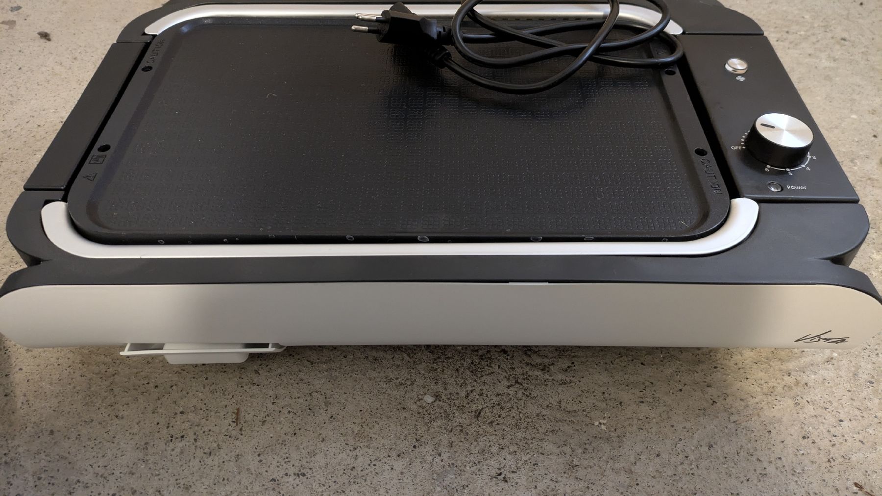 Griglie: Elektro Tischgrill mit Dampfabzug seitwärts – Usato da Schwendibach venduto da EPRU 1