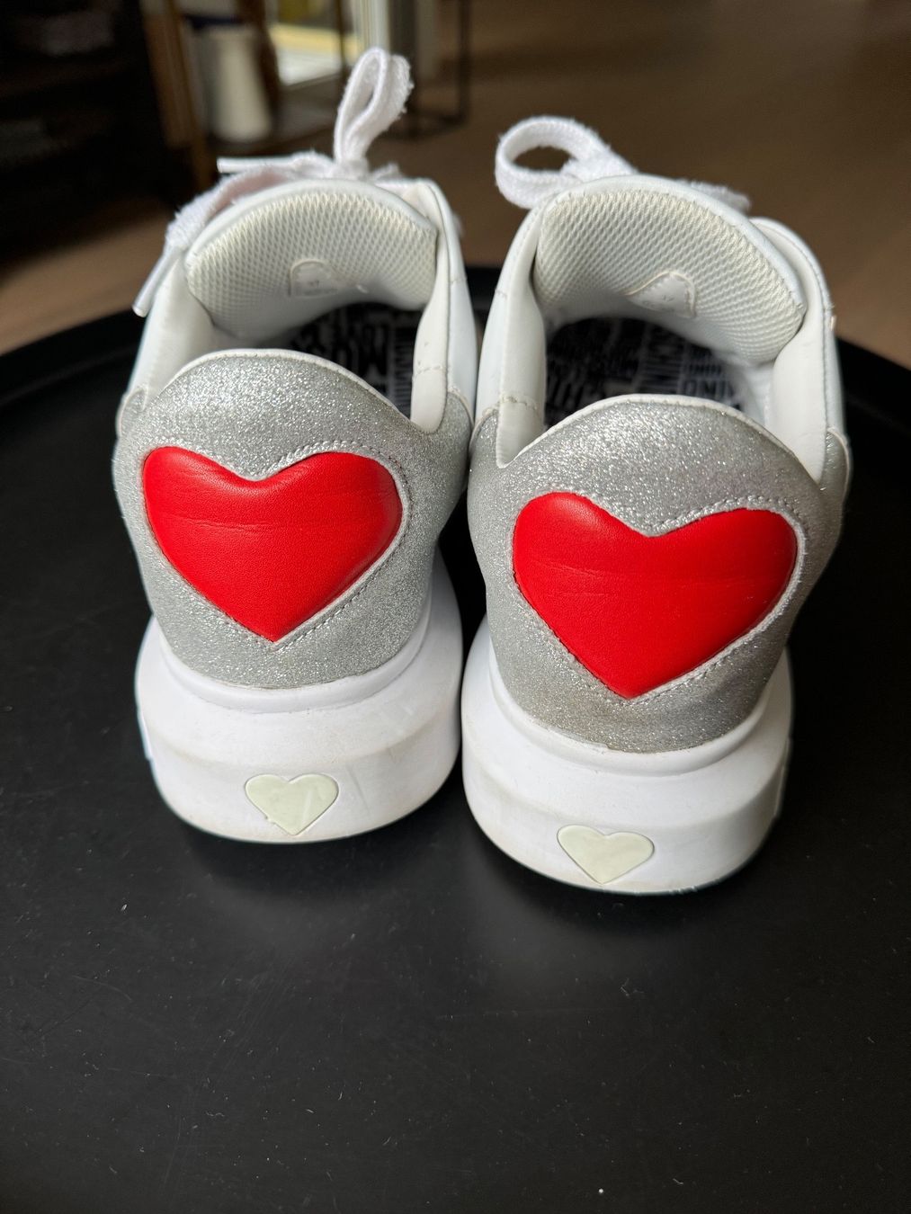 Moschino Damenschuhe: Love Moschino sneakers – Gebraucht aus Effretikon von SILVIUASANDEI 1