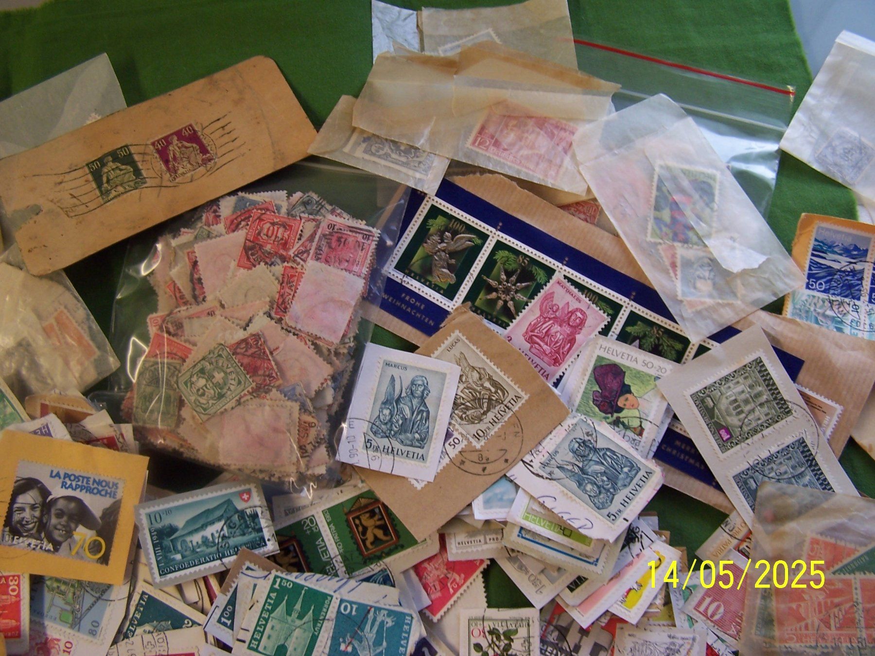 Tutti i francobolli: 1 grösseres Lot von Schweizer Briefmarken – Usato da Lenggenwil venduto da swissbrooker 1