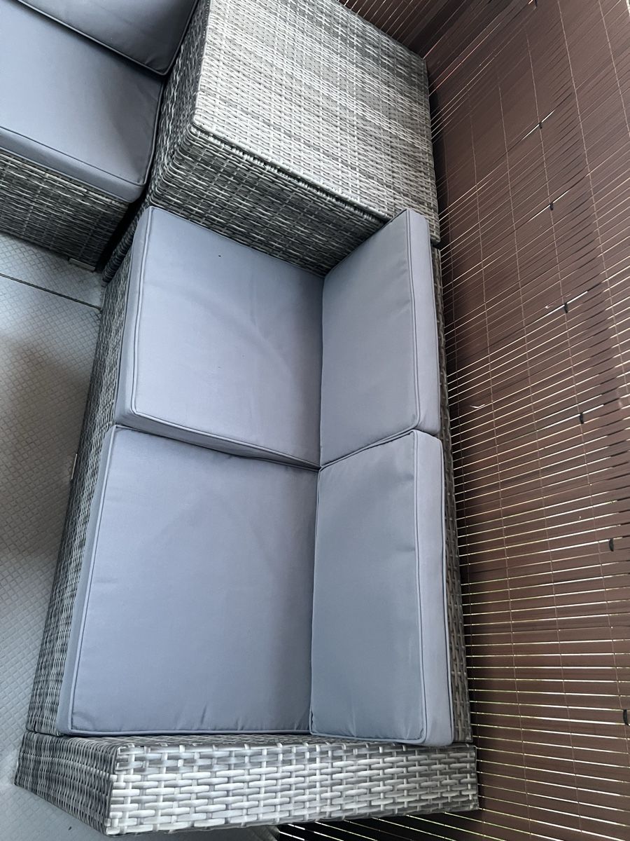 Fauteuils: Rattanlounge Defekt – Défectueux à Winterberg ZH par El-Pavlo 3