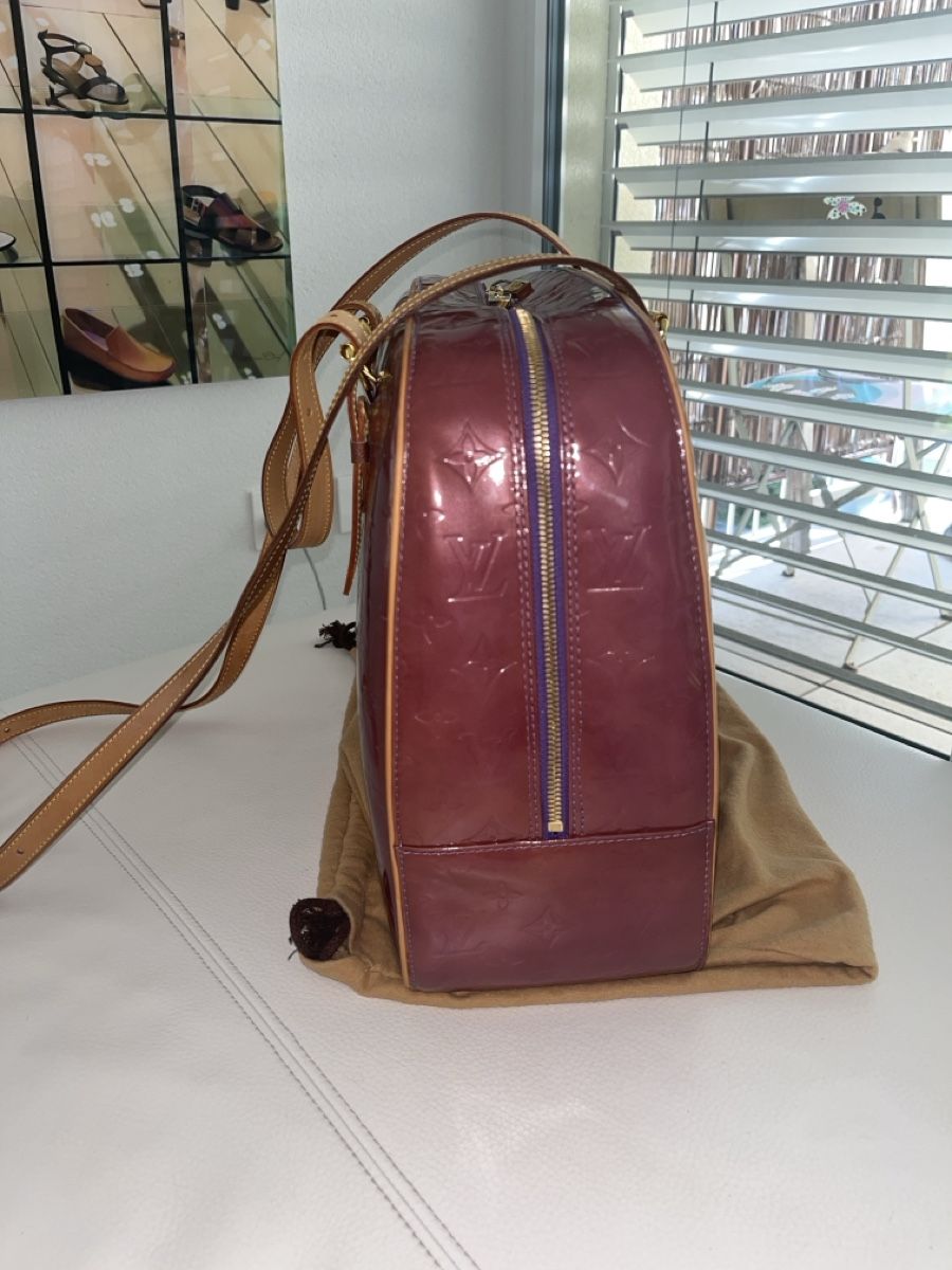 Louis Vuitton Taschen: Louis Vuitton Sutton GM cuir empreinte bordeaux – Gebraucht aus Sugiez von Vuitton_for_life 2