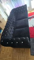 Sofa 3 Sitzer schwarz mit Verzierungssteinen, neuwertig